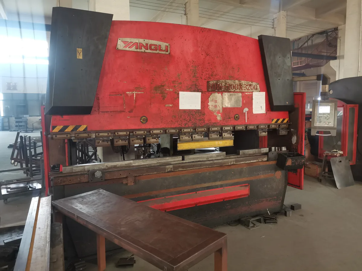 Press brake forming steel panels in the Keshun workshop