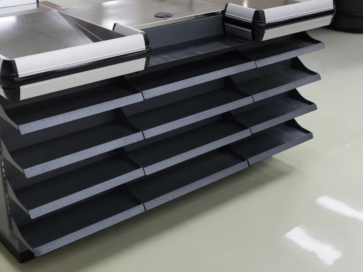 Close-up of where the tier assembly meets the counter carcase