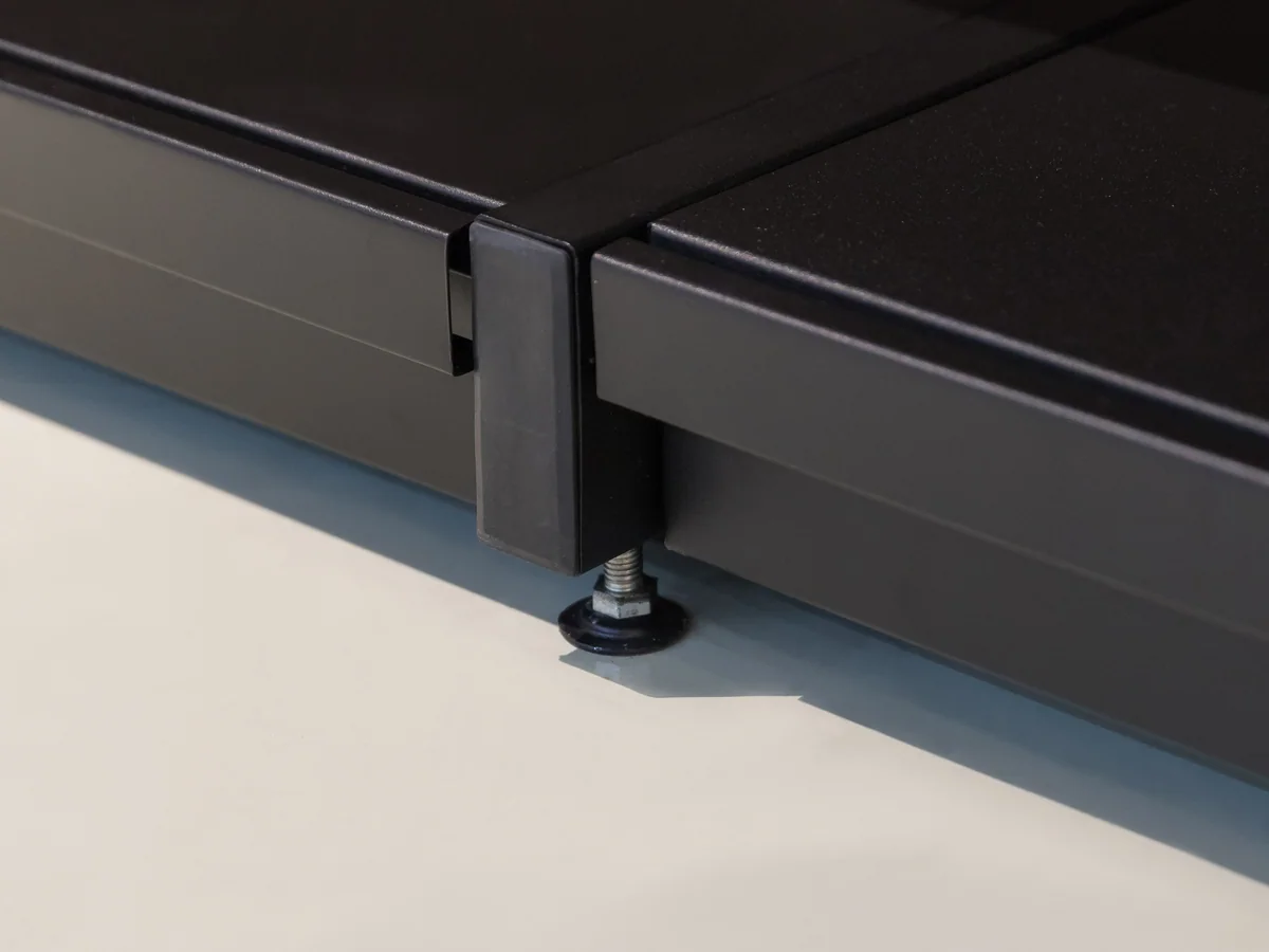 Close-up of the angled bottom shelf on the gondola run