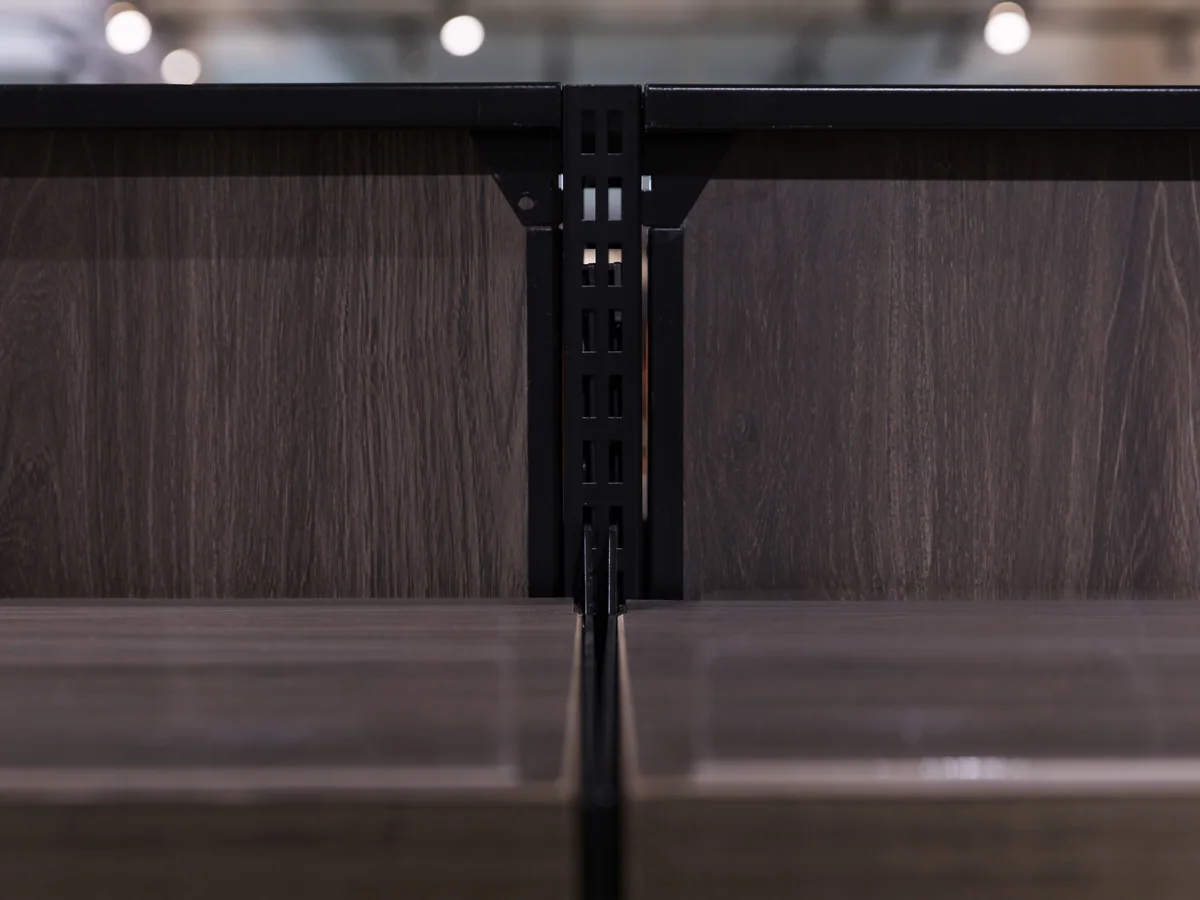 Close-up of the slotted upright in the full height section