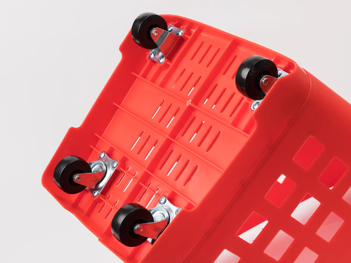 Close-up of the handle mounting on the tall body